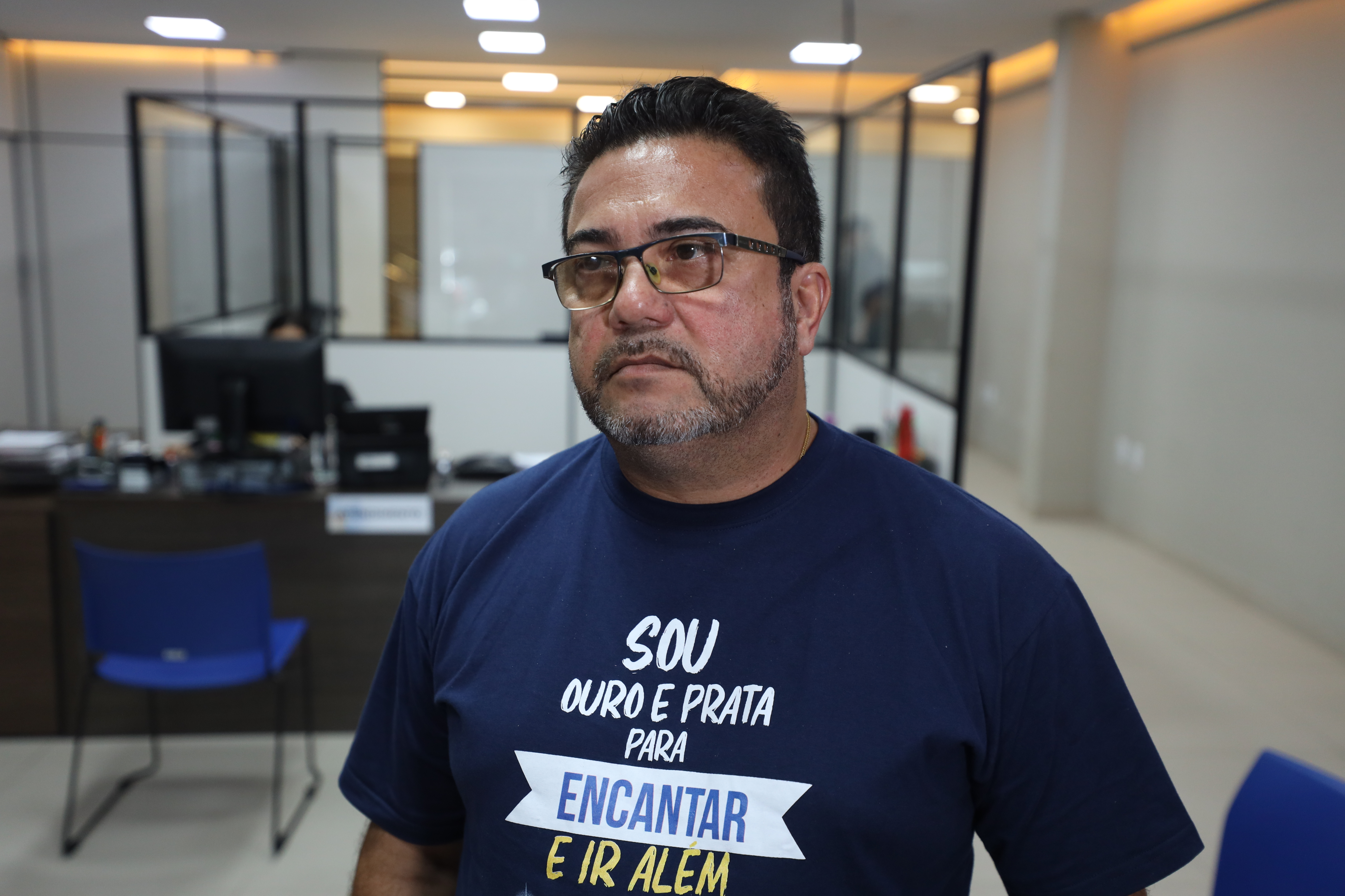 Operador Cesar Quadrado recebe atendimento